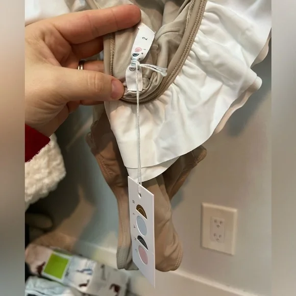 NWT Coco Blanc Taupe / Cream Girls Swim Suit 2T - Picture 4 of 6